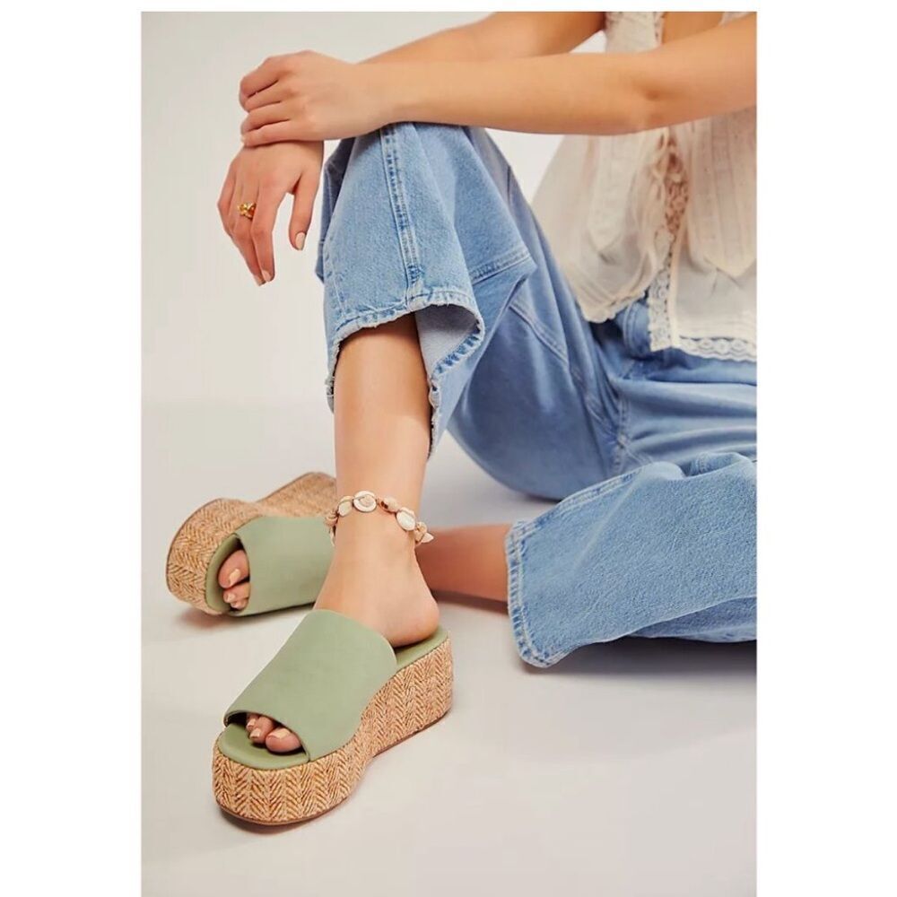 Free People Harbor Raffia Platform Wedge Platform Sandal Light Sage‎ Size 7 NIB
